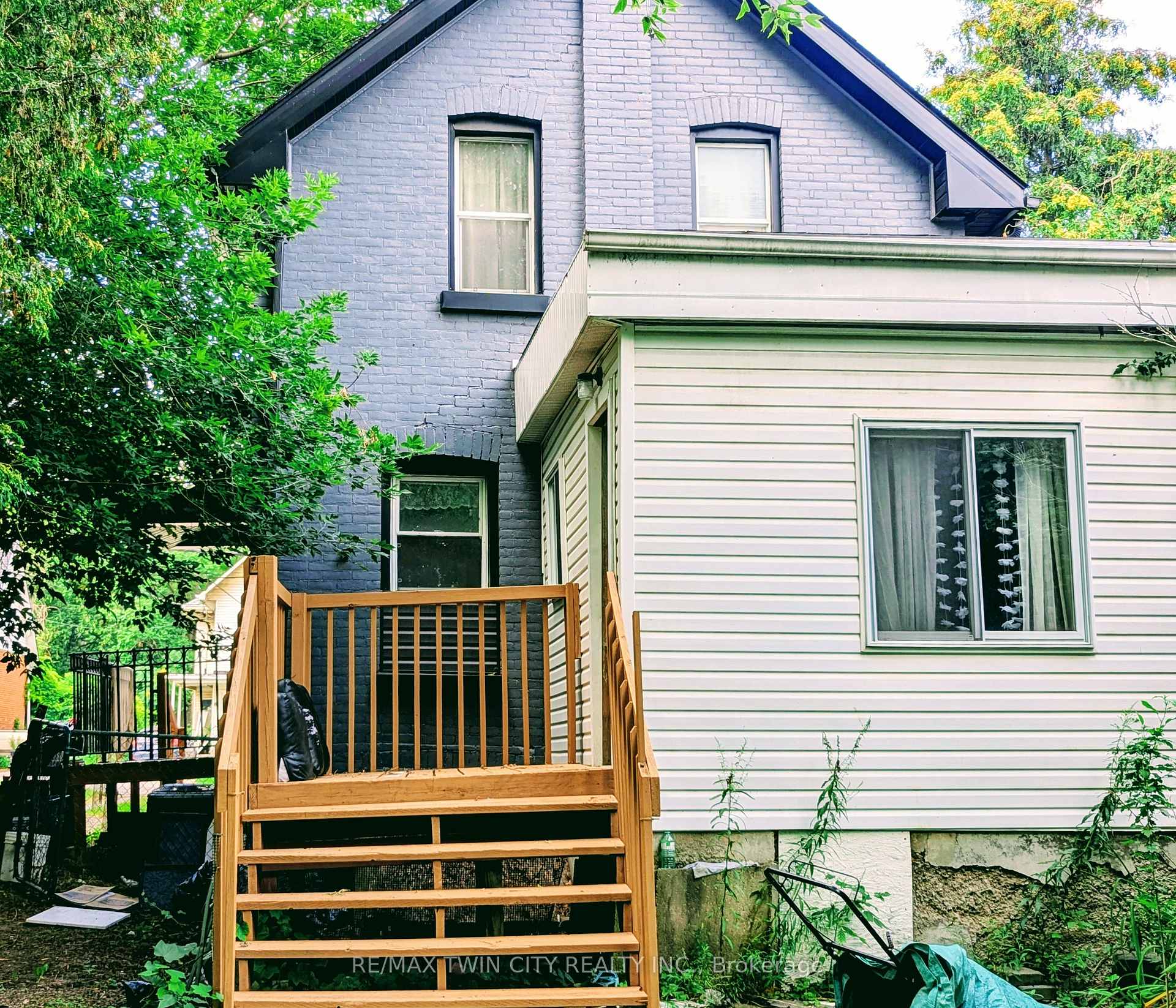 Photo 33 of 81 Grey Street, Brantford, Downtown Core — HOMEH