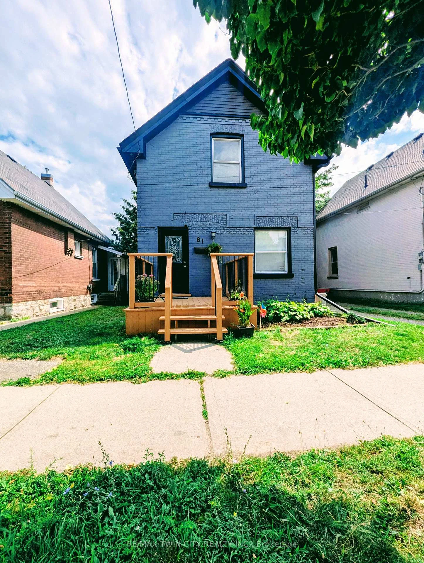 Photo 4 of 81 Grey Street, Brantford, Downtown Core — HOMEH