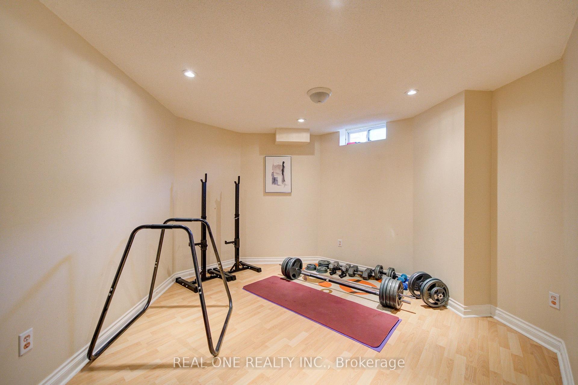 Photo 31 of 191 Drummond Drive, Vaughan, Maple — HOMEH