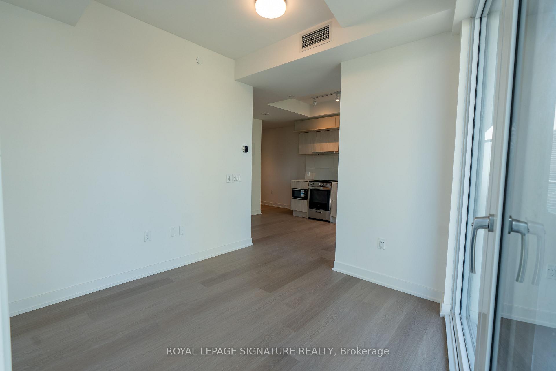 Photo 12 of Unit 1807, 448 Burnhamthorpe Road W, Mississauga, City Centre — HOMEH