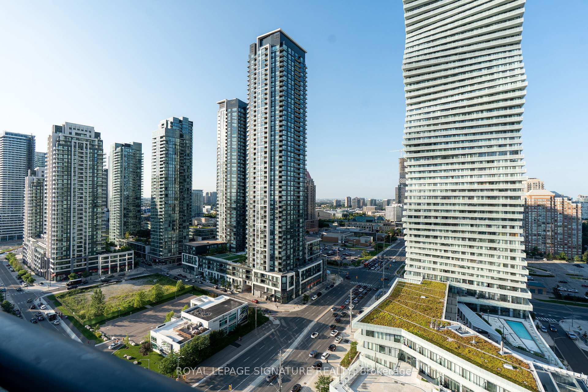 Photo 23 of Unit 1807, 448 Burnhamthorpe Road W, Mississauga, City Centre — HOMEH