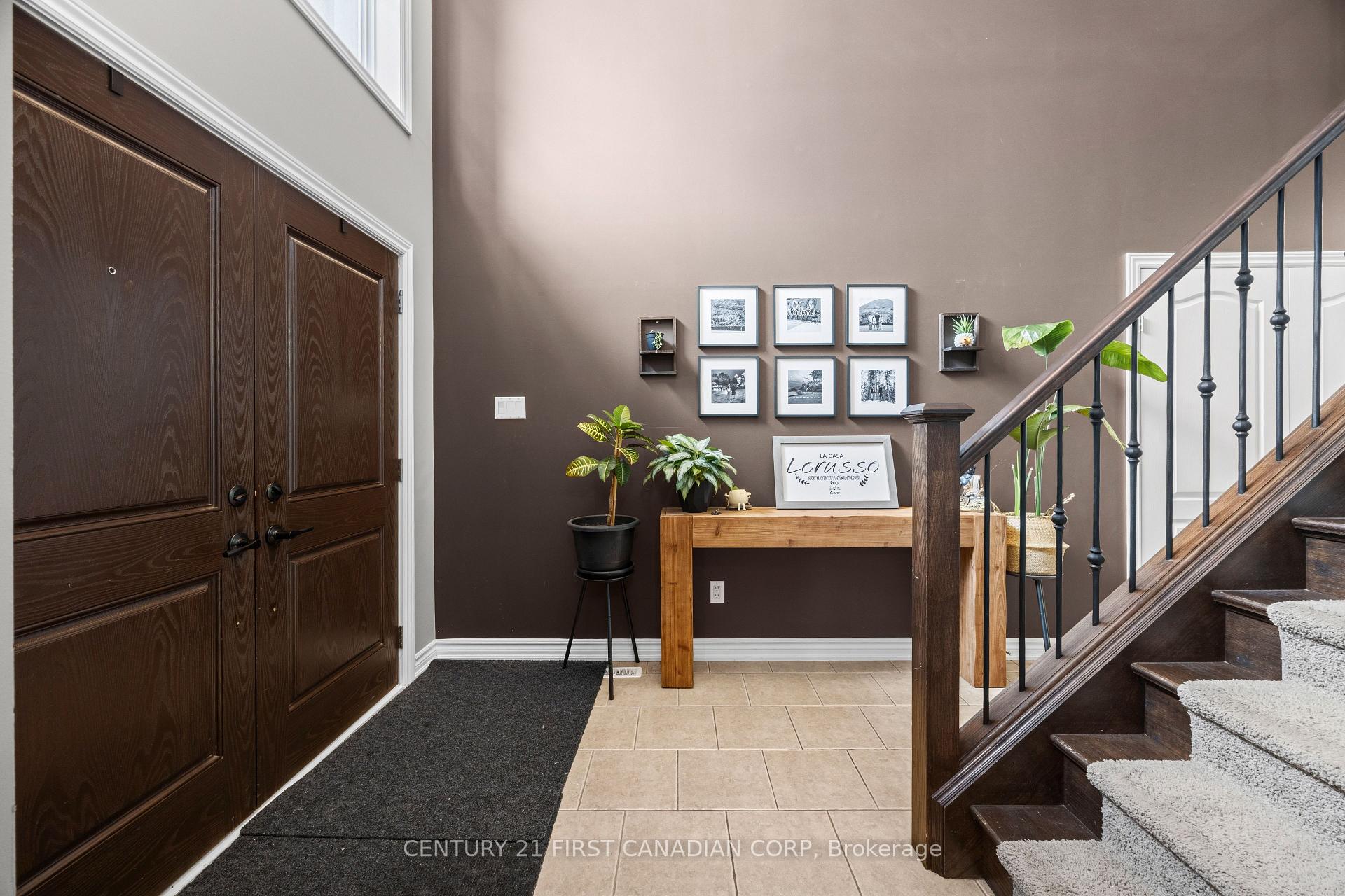 Photo 7 of 646 Redtail Trail, London, North M — HOMEH