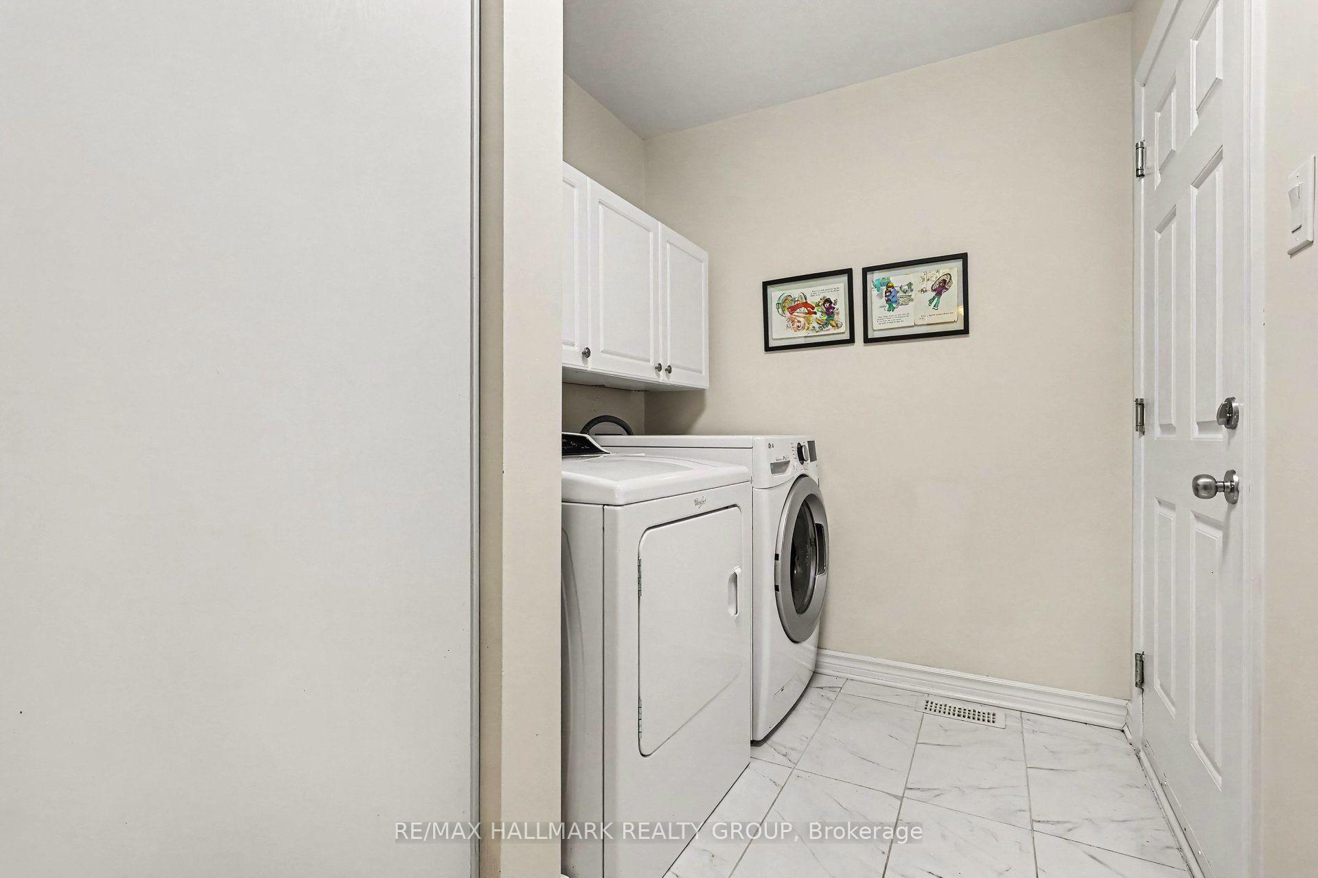 Photo 11 of 302 Grayburn Way, Ottawa, Barrhaven - Strandherd — HOMEH