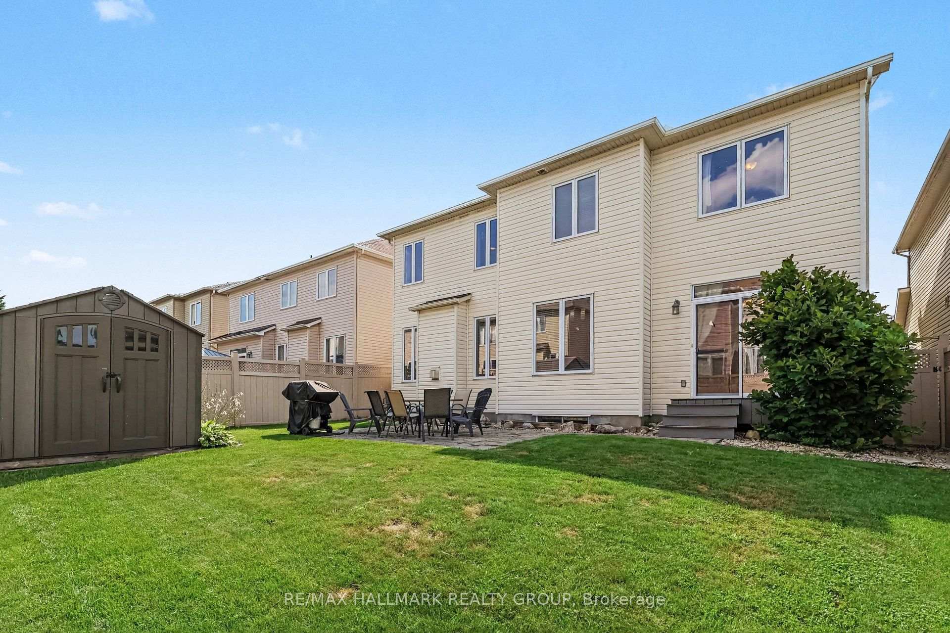 Photo 29 of 302 Grayburn Way, Ottawa, Barrhaven - Strandherd — HOMEH