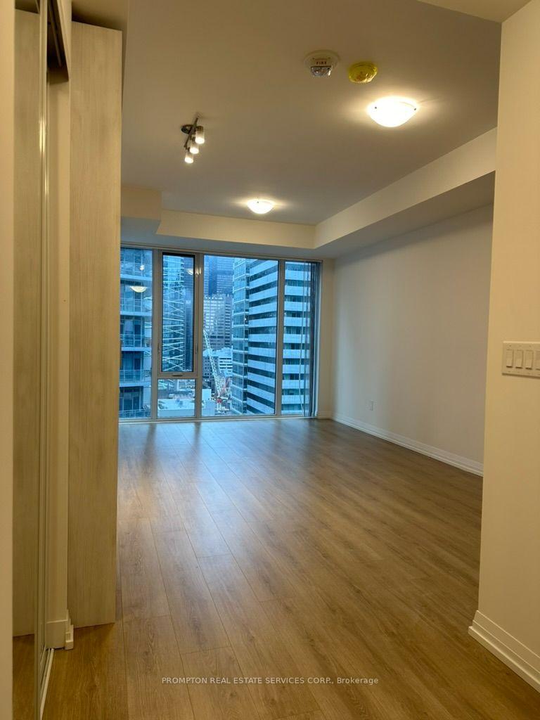 Photo 9 of Unit 2108, 8 Widmer Street, Toronto, Waterfront Communities — HOMEH
