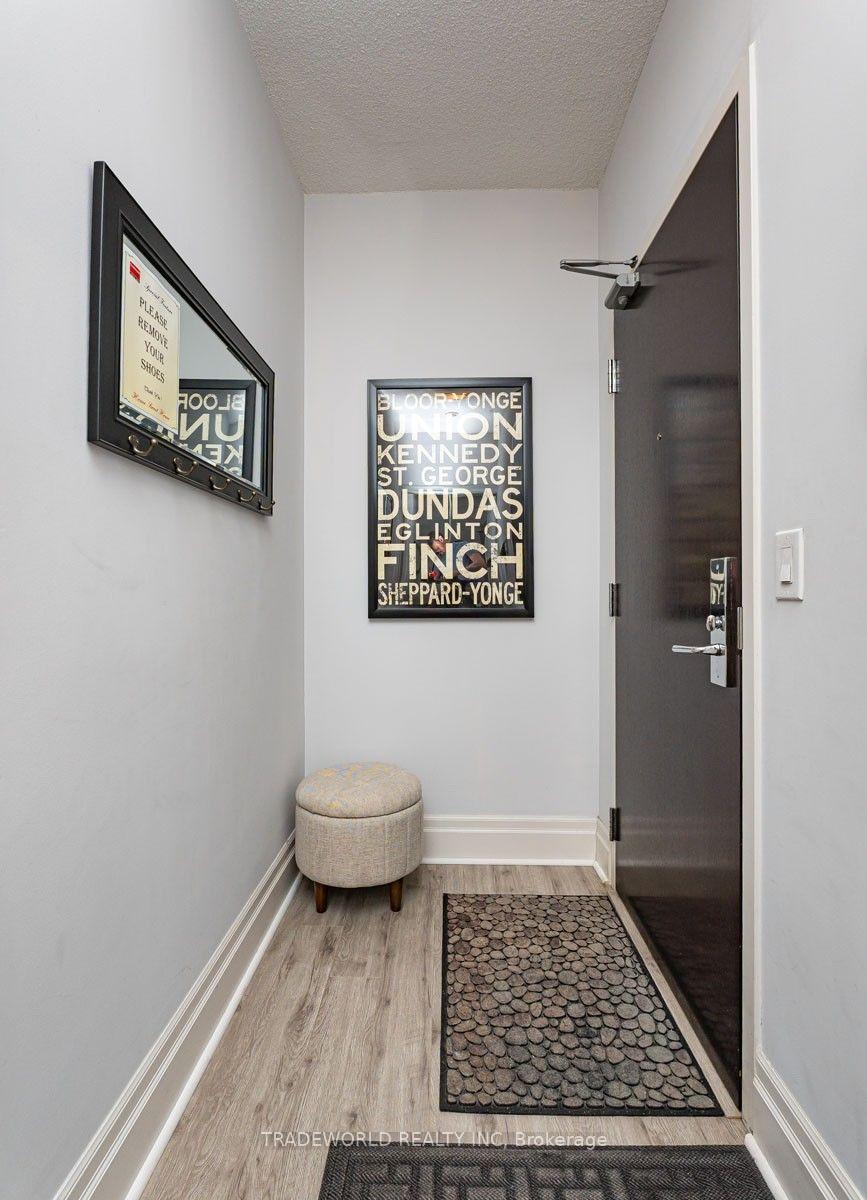 Photo 4 of Unit 504, 131 Upper Duke Crescent, Markham, Unionville — HOMEH