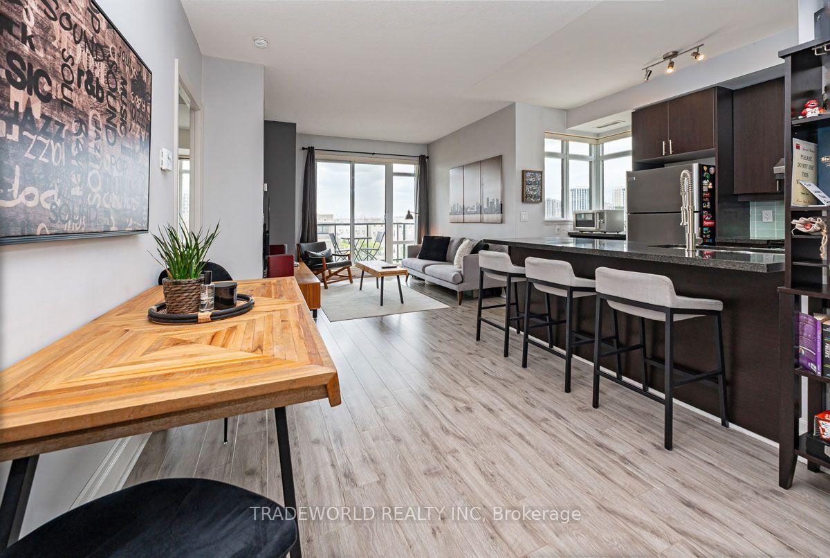 Photo 5 of Unit 504, 131 Upper Duke Crescent, Markham, Unionville — HOMEH