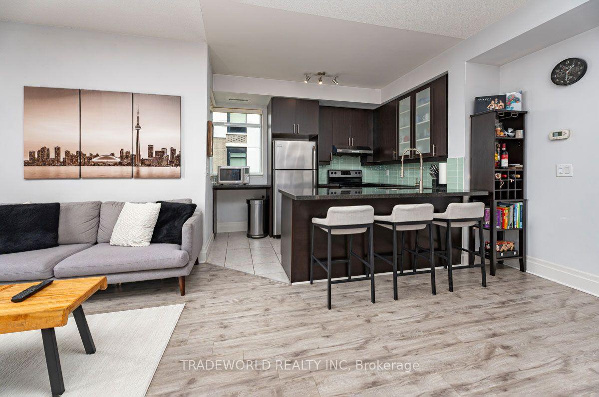 Photo 6 of Unit 504, 131 Upper Duke Crescent, Markham, Unionville — HOMEH