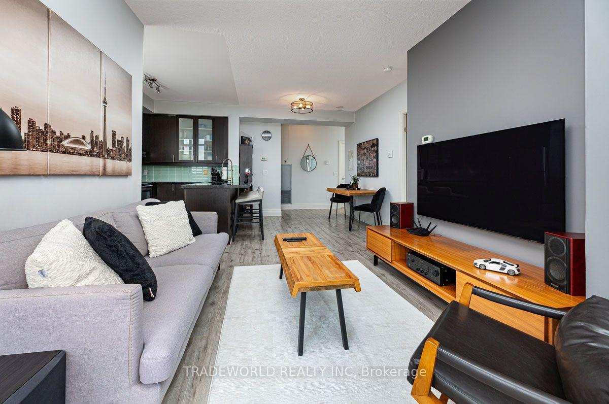 Photo 11 of Unit 504, 131 Upper Duke Crescent, Markham, Unionville — HOMEH