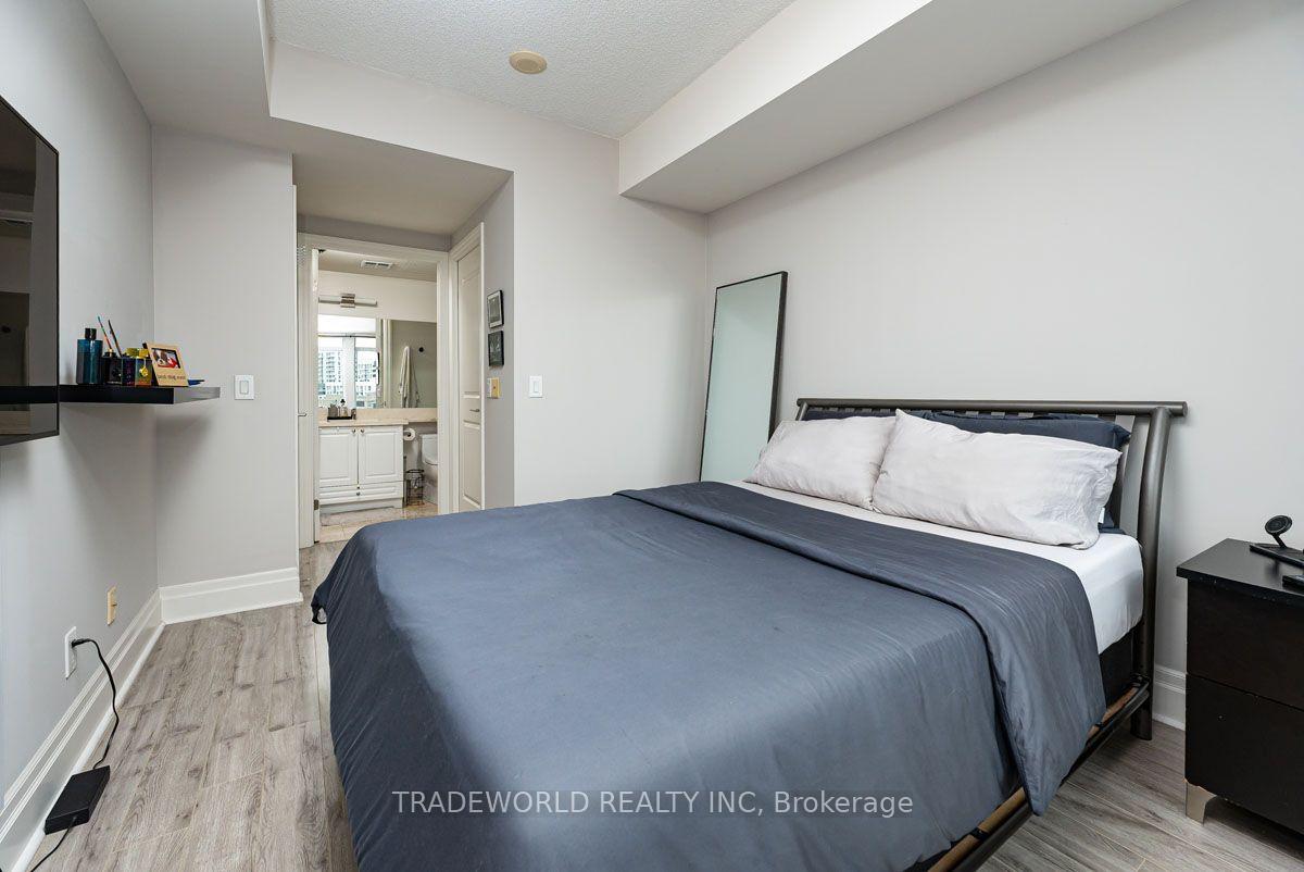 Photo 14 of Unit 504, 131 Upper Duke Crescent, Markham, Unionville — HOMEH