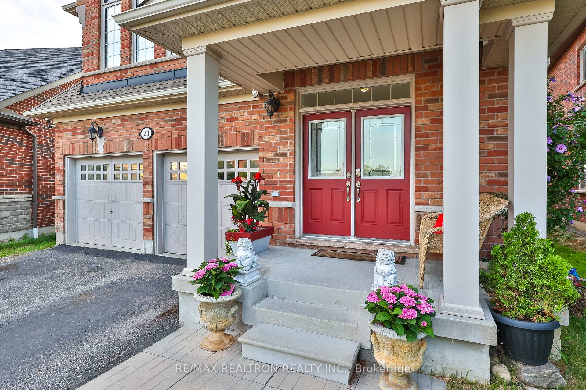 Photo 2 of 23 Beverton Crescent, Ajax, Northwest Ajax — HOMEH