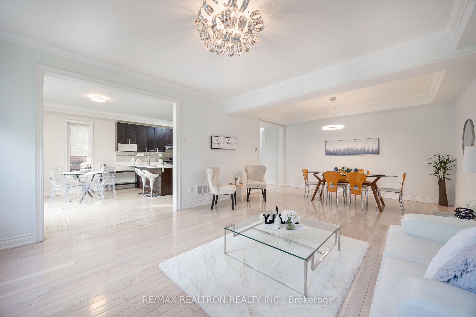 Photo 9 of 23 Beverton Crescent, Ajax, Northwest Ajax — HOMEH
