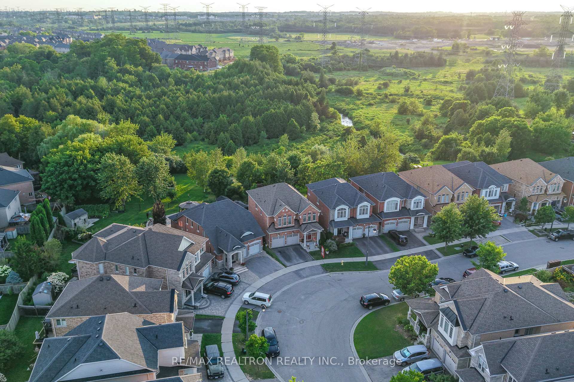 Photo 35 of 23 Beverton Crescent, Ajax, Northwest Ajax — HOMEH