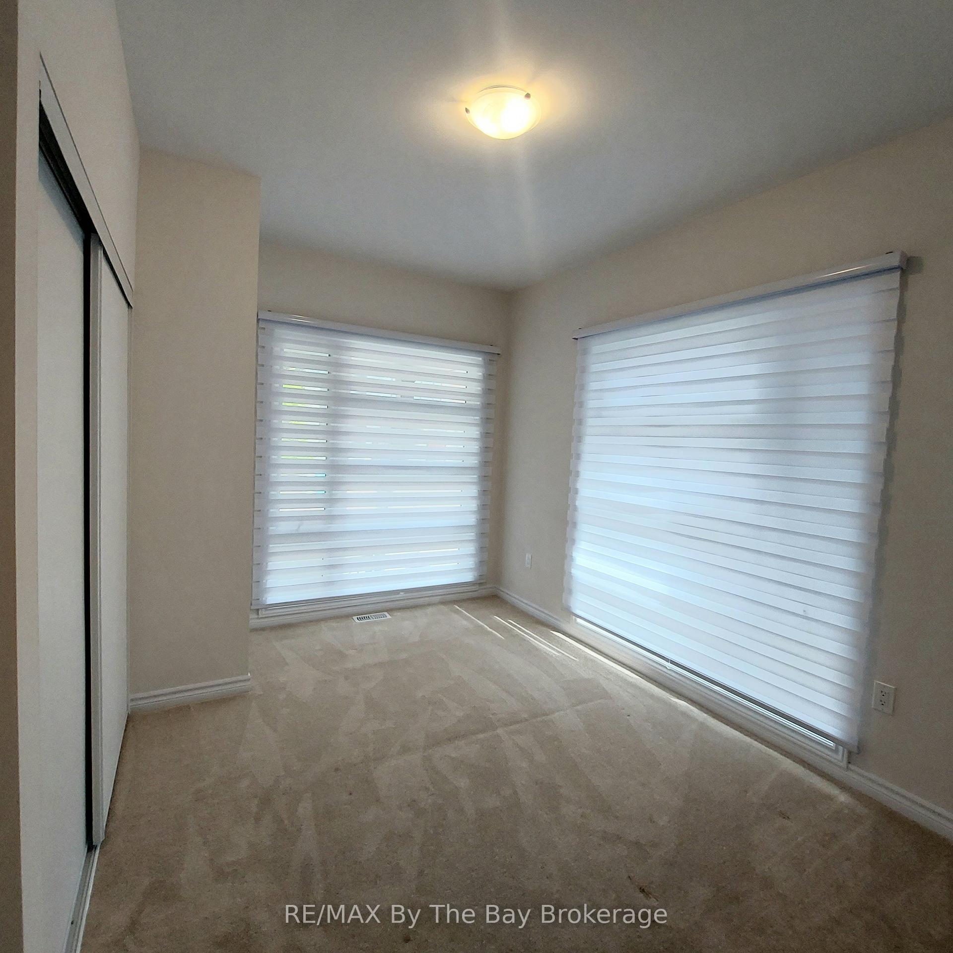 Photo 10 of Unit UPPER, 92 Berkely Street, Wasaga Beach — HOMEH