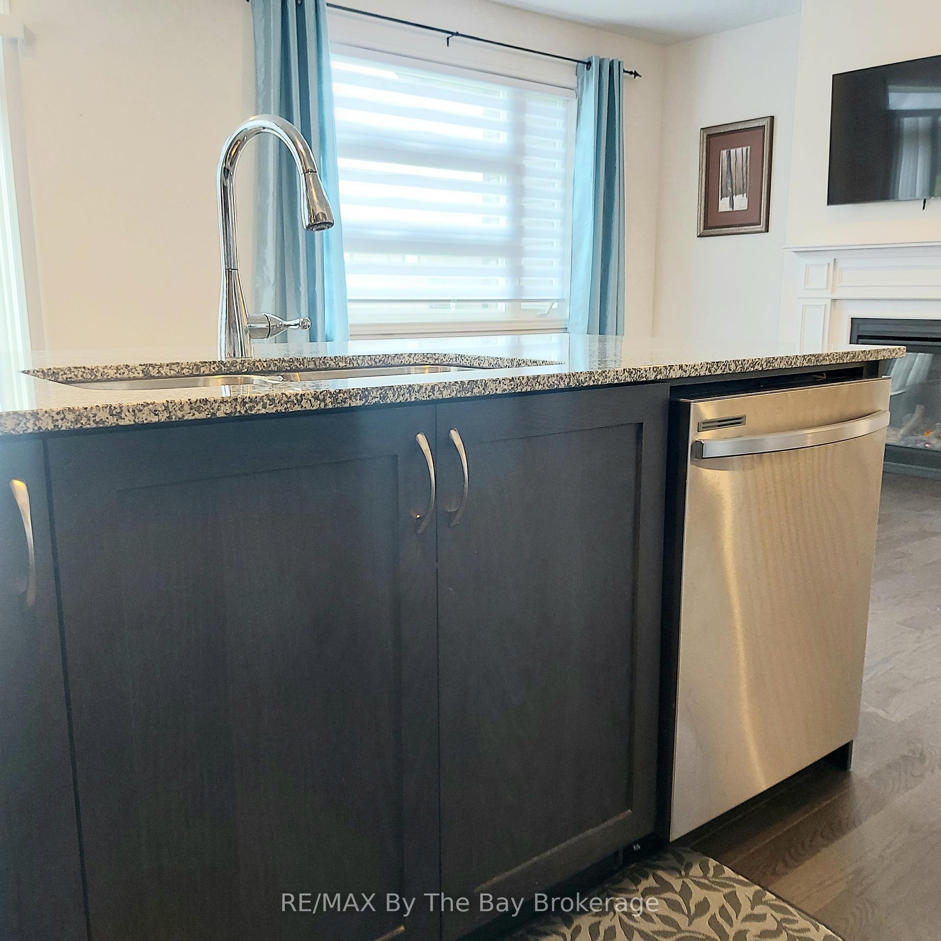 Photo 24 of Unit UPPER, 92 Berkely Street, Wasaga Beach — HOMEH