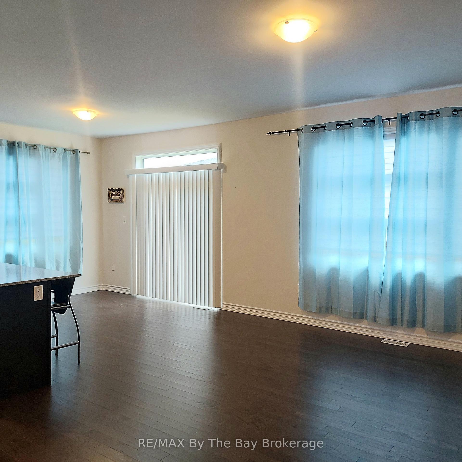 Photo 29 of Unit UPPER, 92 Berkely Street, Wasaga Beach — HOMEH
