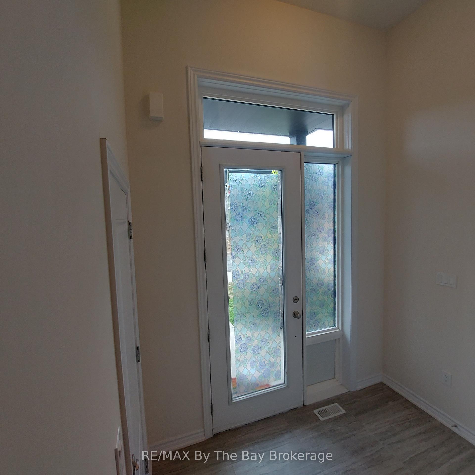 Photo 36 of Unit UPPER, 92 Berkely Street, Wasaga Beach — HOMEH