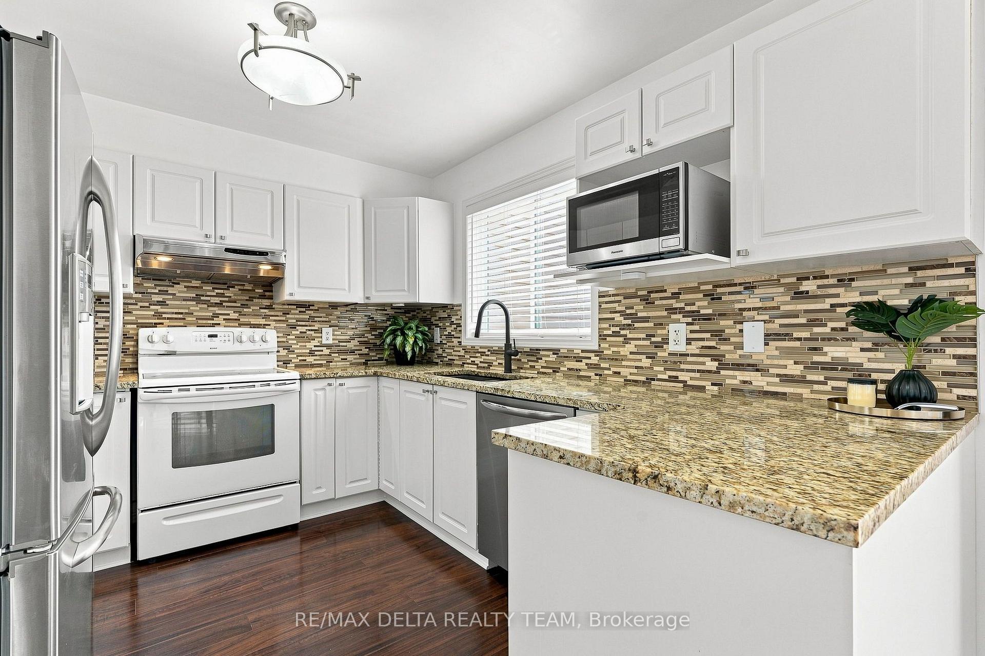 Photo 11 of 1495 Demeter Street, Ottawa, Fallingbrook/Gardenway South — HOMEH