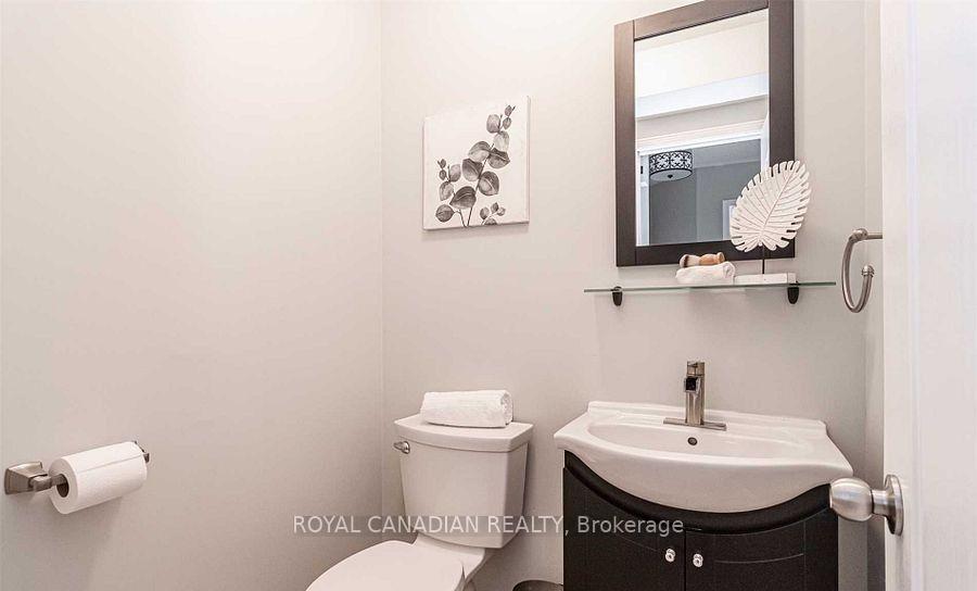 Photo 4 of 87 John Walter Crescent, Clarington, Courtice — HOMEH