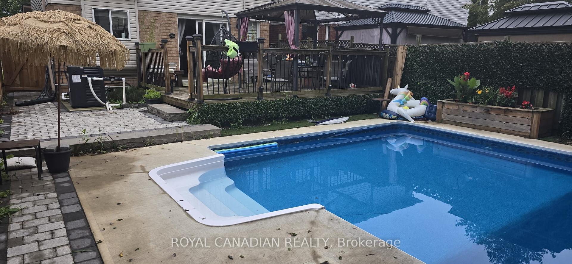 Photo 16 of 87 John Walter Crescent, Clarington, Courtice — HOMEH