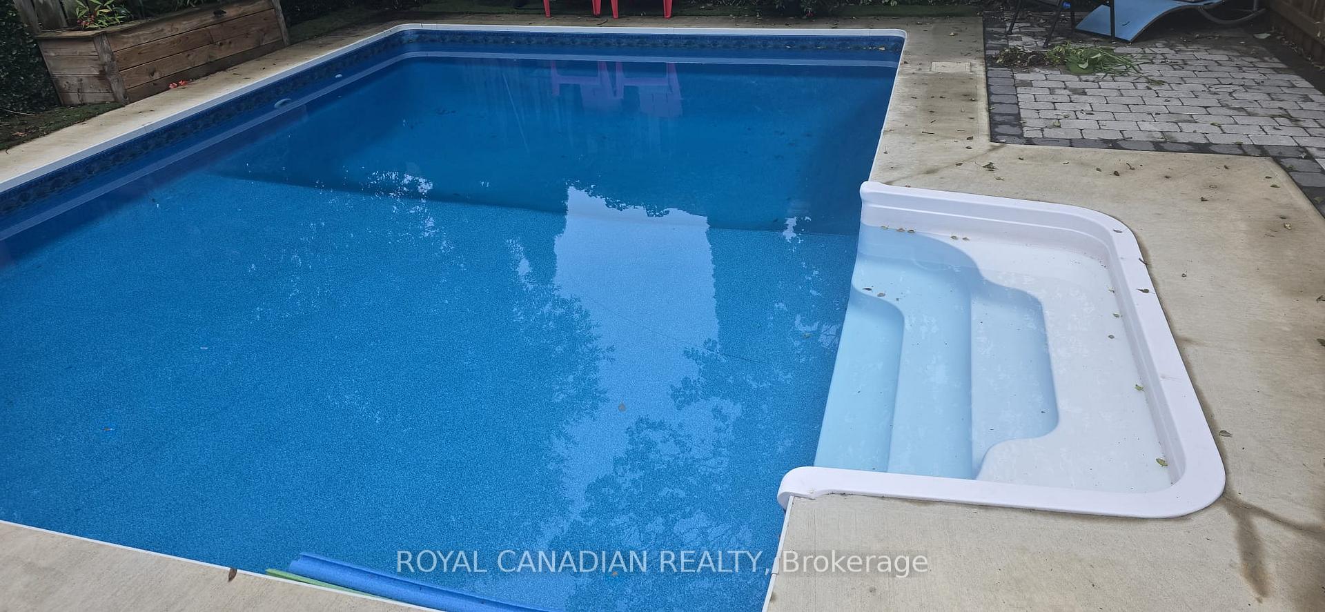 Photo 17 of 87 John Walter Crescent, Clarington, Courtice — HOMEH