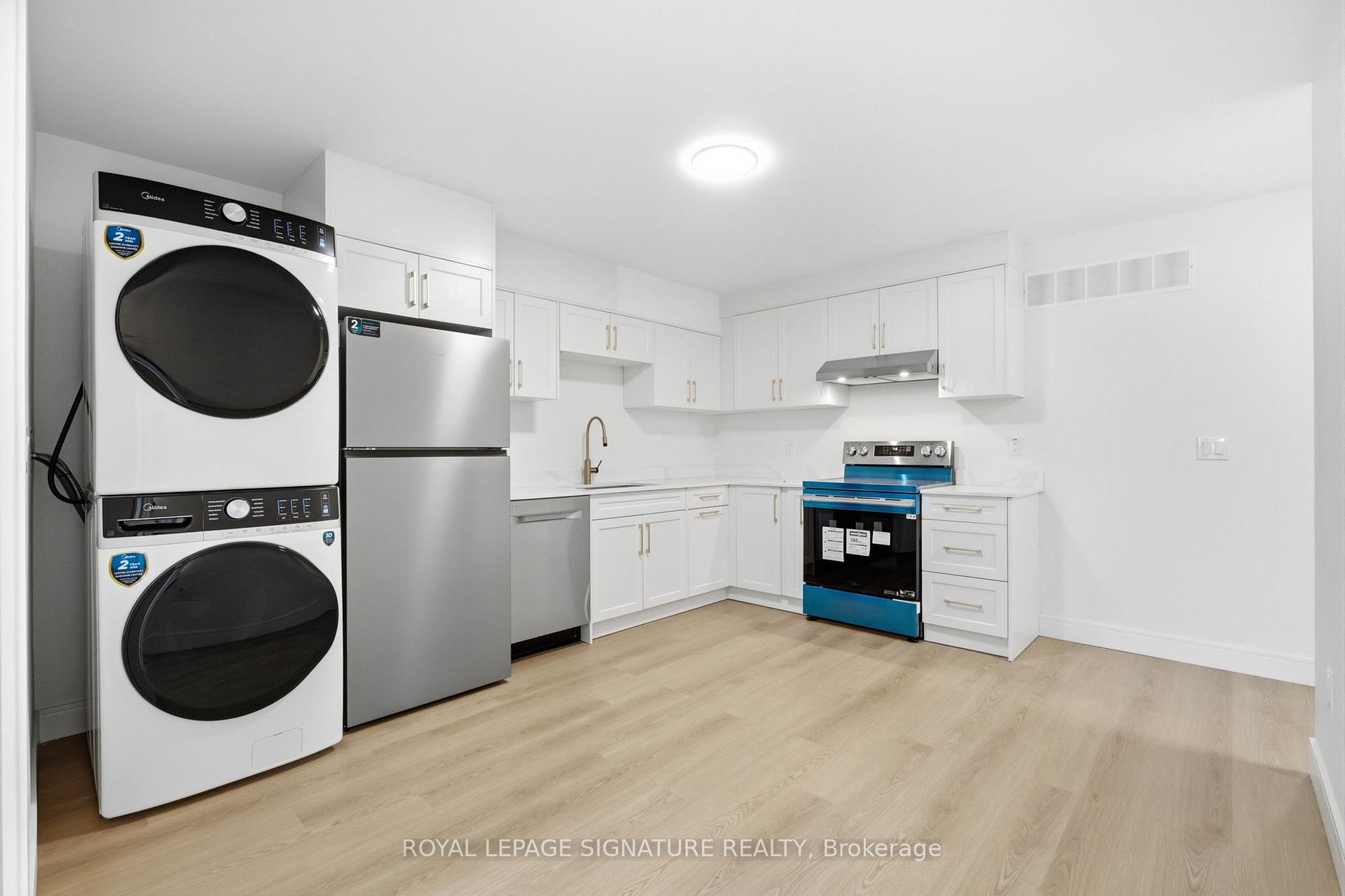 Photo 2 of Unit 2, 53 Bishop Avenue, North York, Newtonbrook East — HOMEH