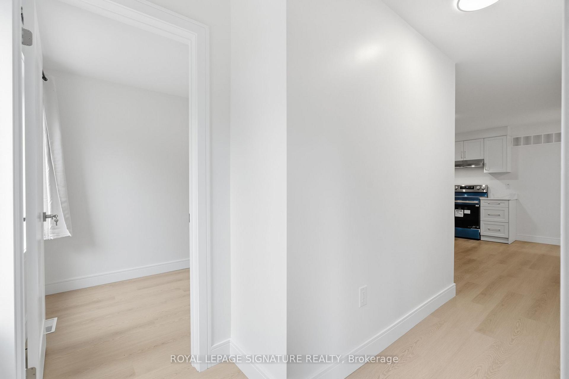 Photo 4 of Unit 2, 53 Bishop Avenue, North York, Newtonbrook East — HOMEH