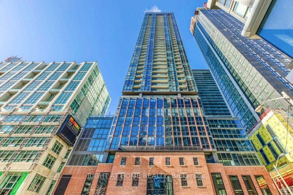 Front of Unit 1111, 88 Blue Jays Way