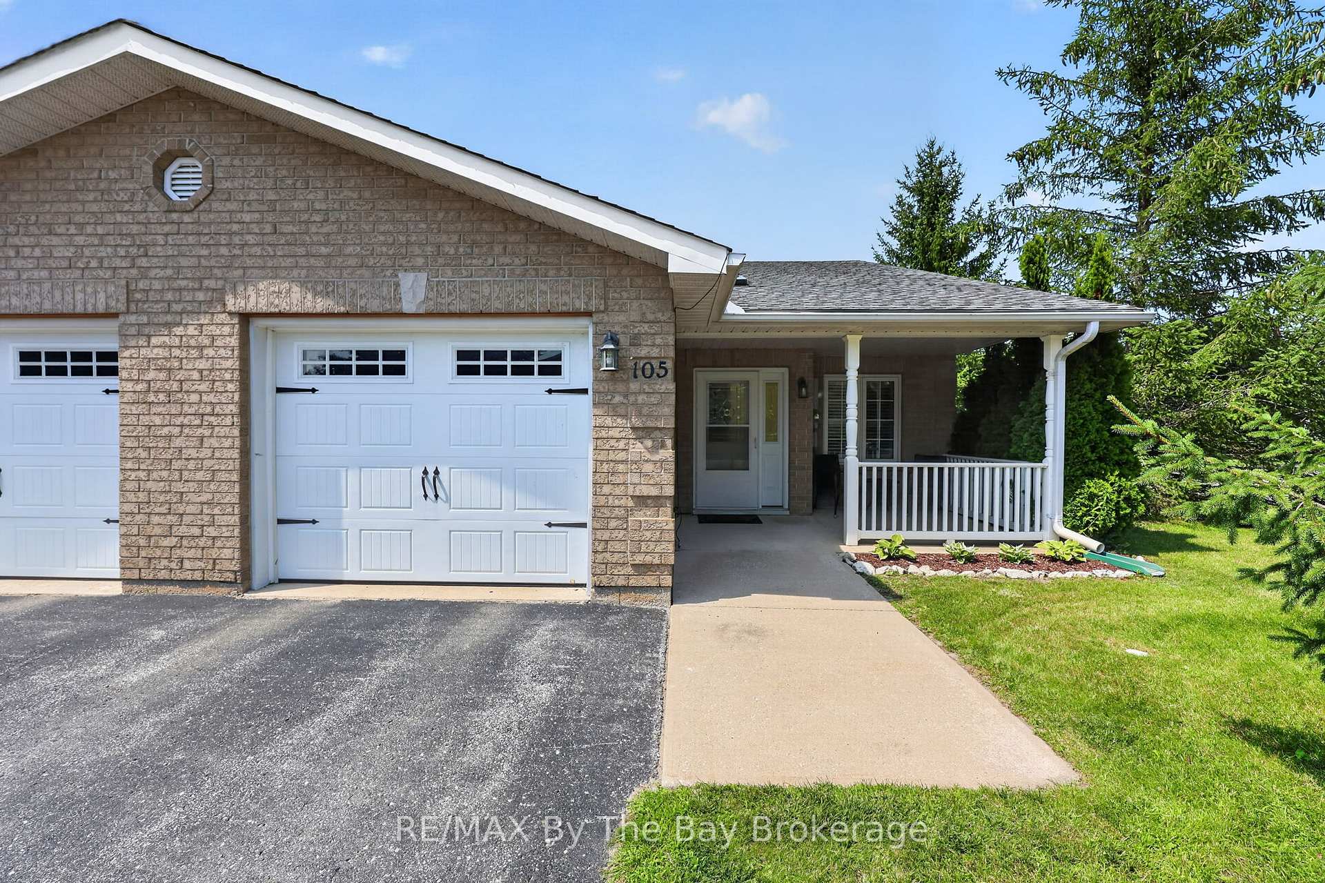 Photo 3 of 105 Meadow Lane, Wasaga Beach — HOMEH