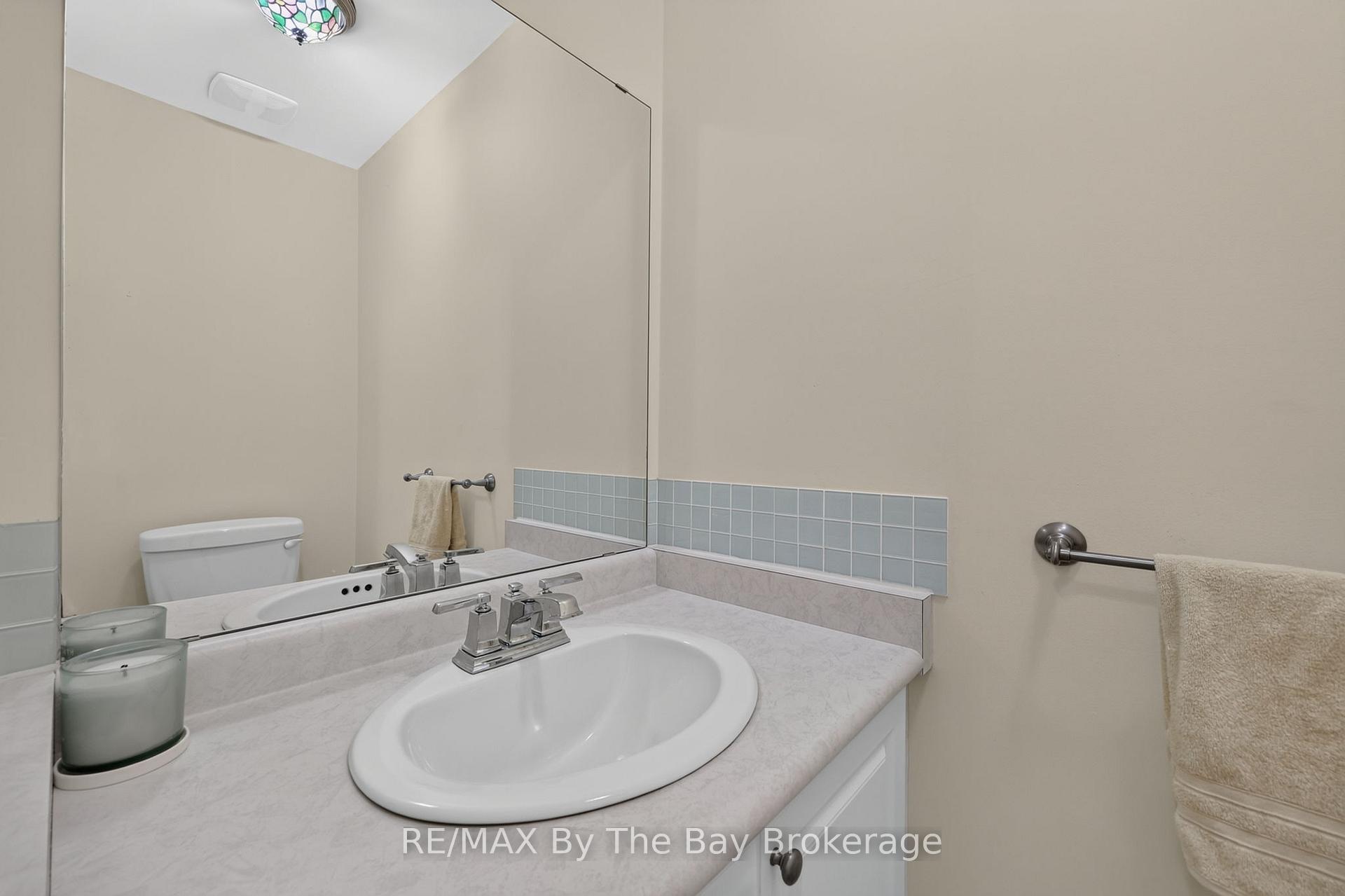 Photo 19 of 105 Meadow Lane, Wasaga Beach — HOMEH