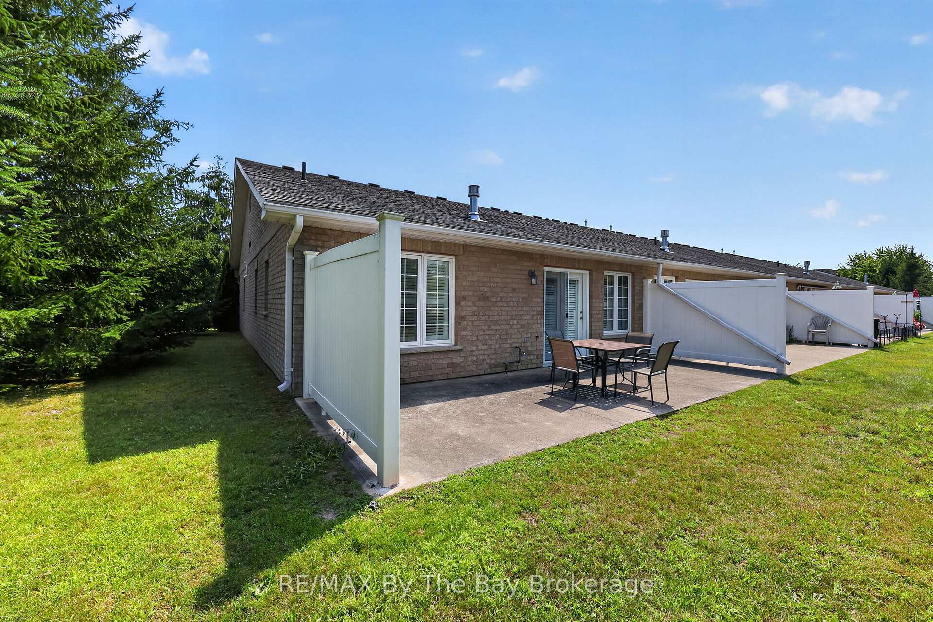 Photo 32 of 105 Meadow Lane, Wasaga Beach — HOMEH