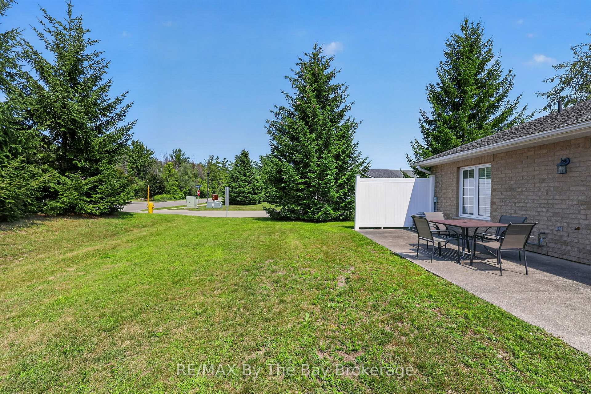 Photo 33 of 105 Meadow Lane, Wasaga Beach — HOMEH