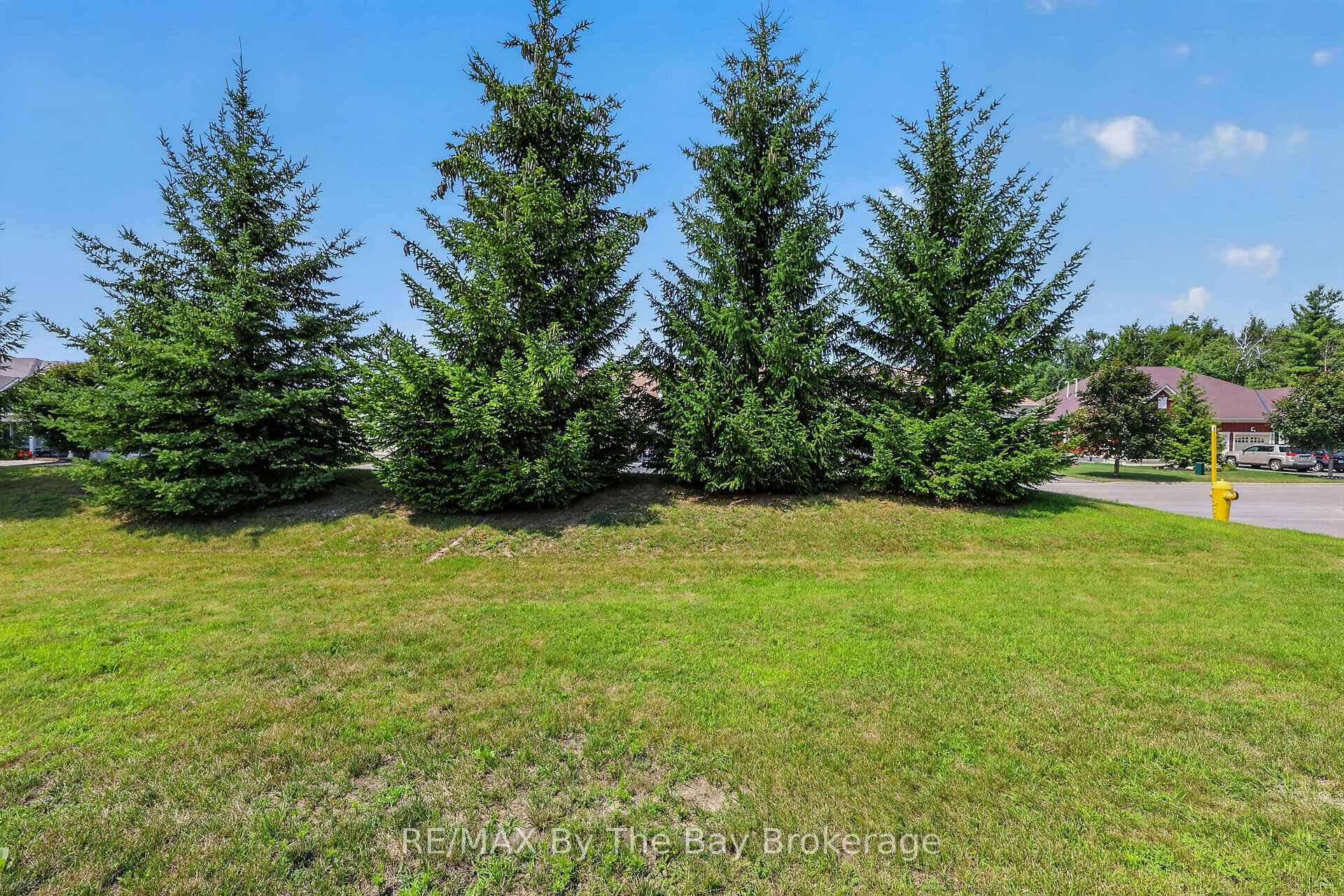 Photo 34 of 105 Meadow Lane, Wasaga Beach — HOMEH
