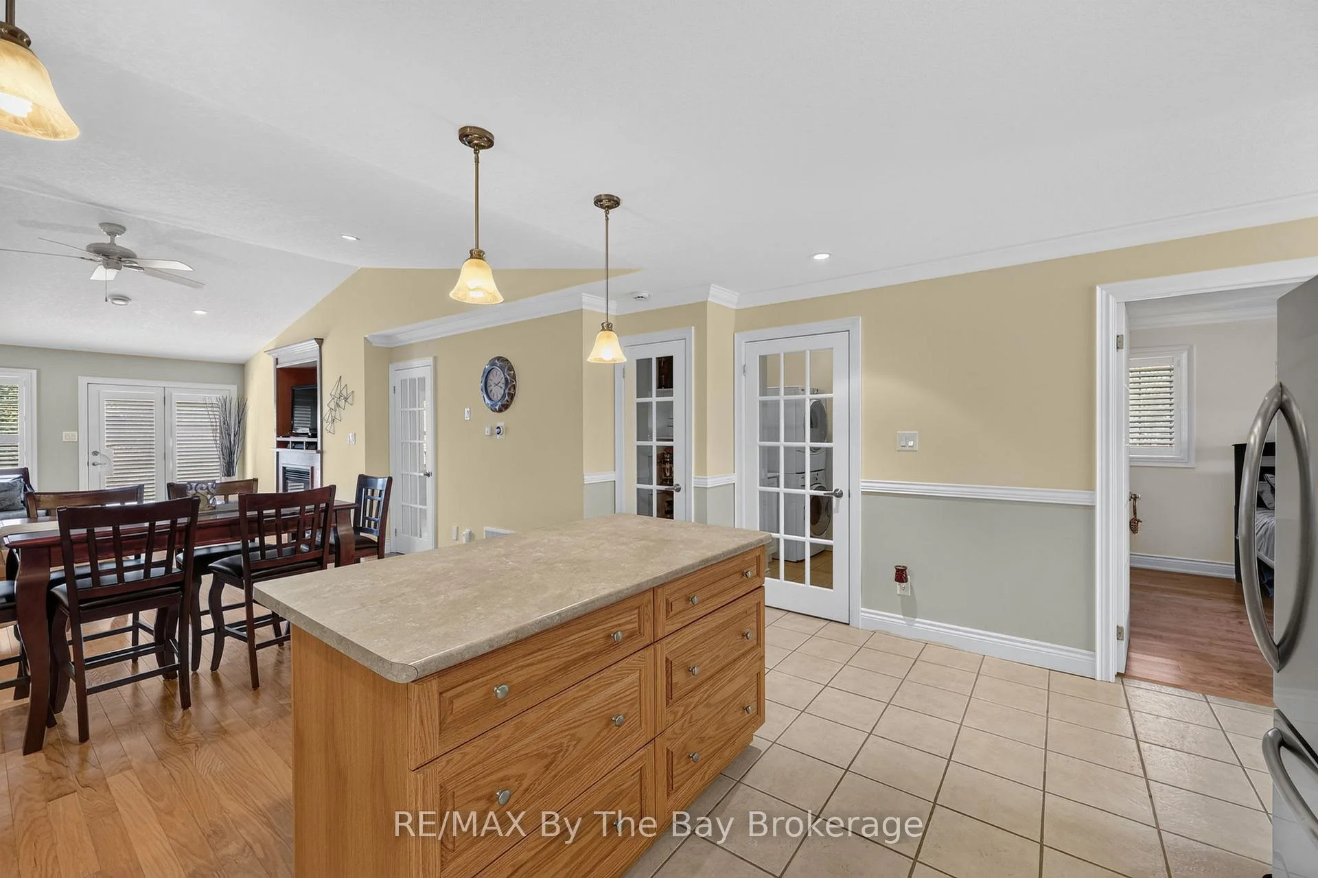 Photo 15 of 105 Meadow Lane, Wasaga Beach — HOMEH