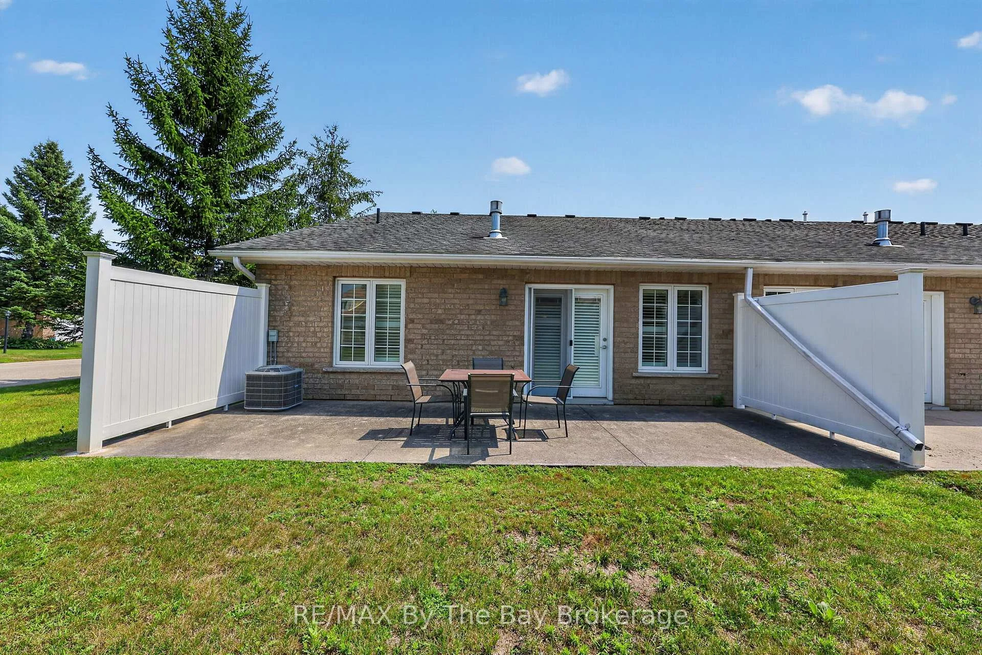 Photo 35 of 105 Meadow Lane, Wasaga Beach — HOMEH