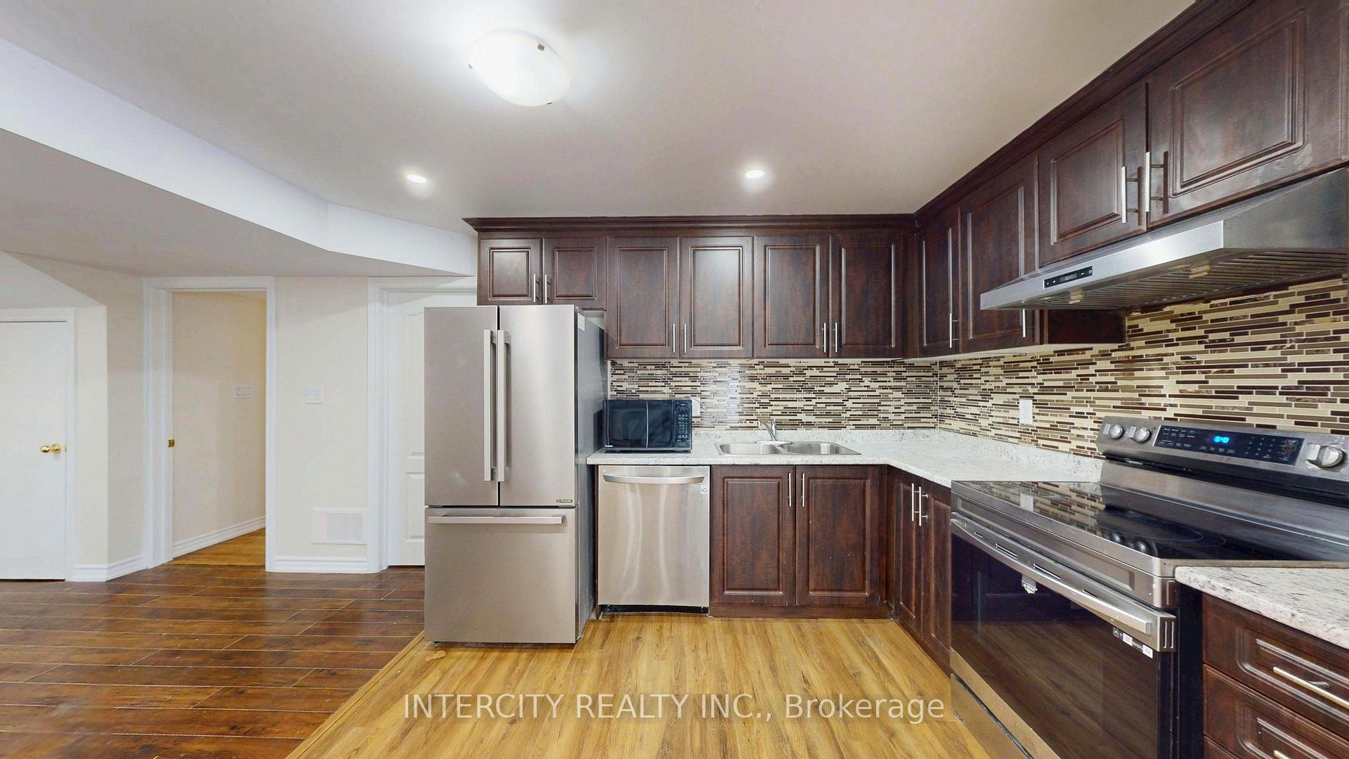 Photo 10 of Unit Lower, 392 Derrydale Drive, Mississauga, Meadowvale Village — HOMEH