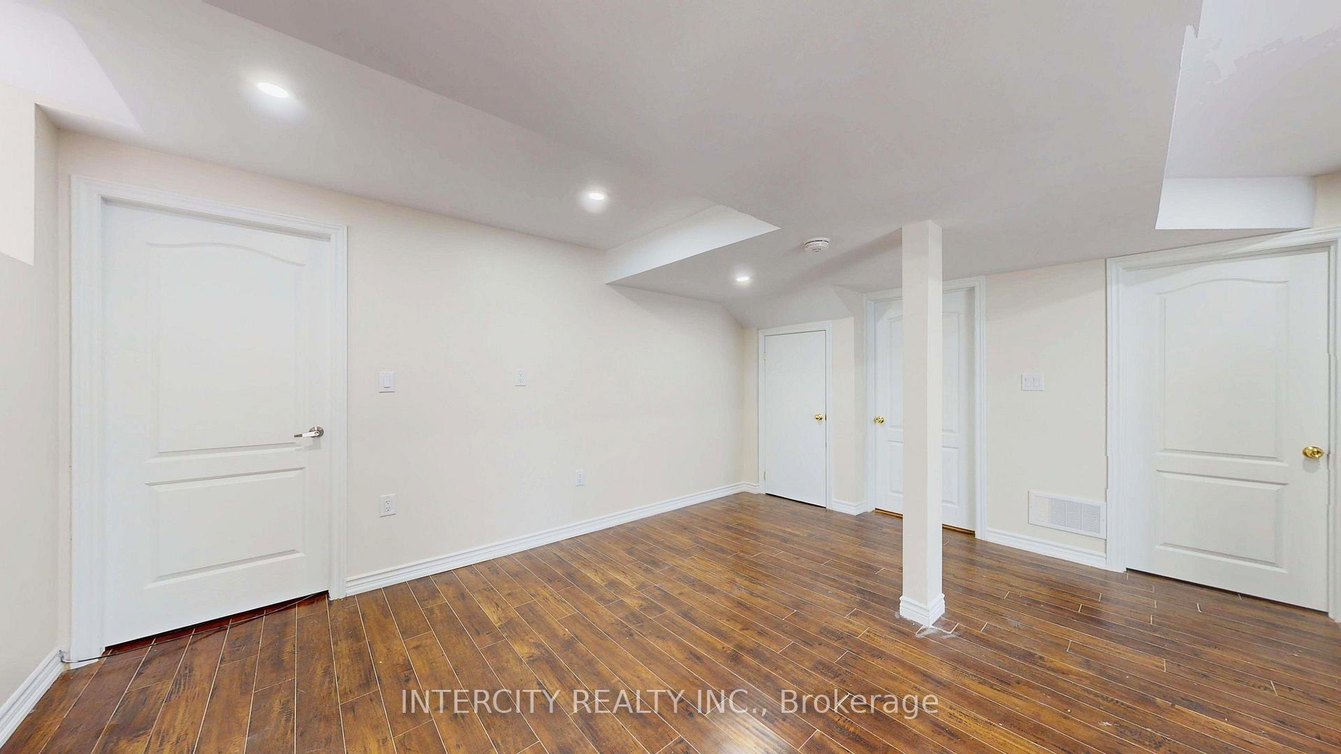 Photo 15 of Unit Lower, 392 Derrydale Drive, Mississauga, Meadowvale Village — HOMEH