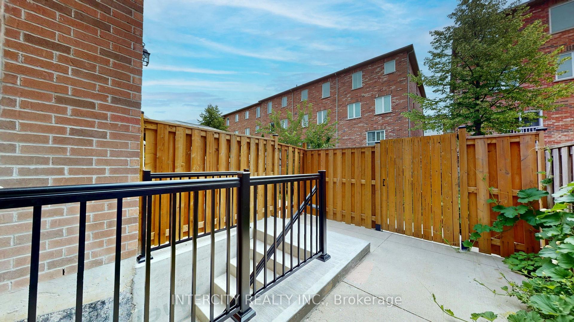 Photo 18 of Unit Lower, 392 Derrydale Drive, Mississauga, Meadowvale Village — HOMEH