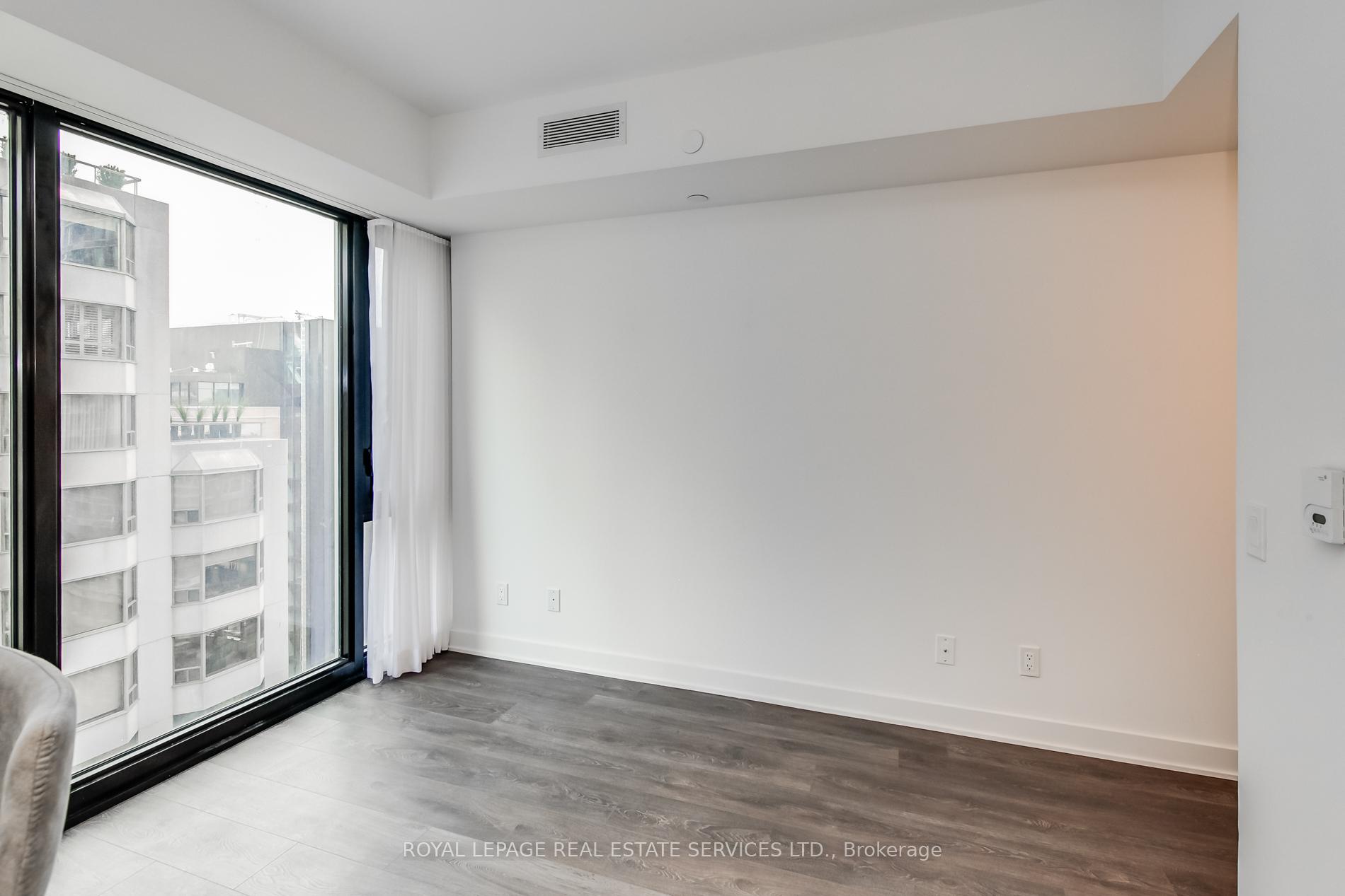 Photo 7 of Unit 1907, 188 Cumberland Street, Toronto, The Annex — HOMEH