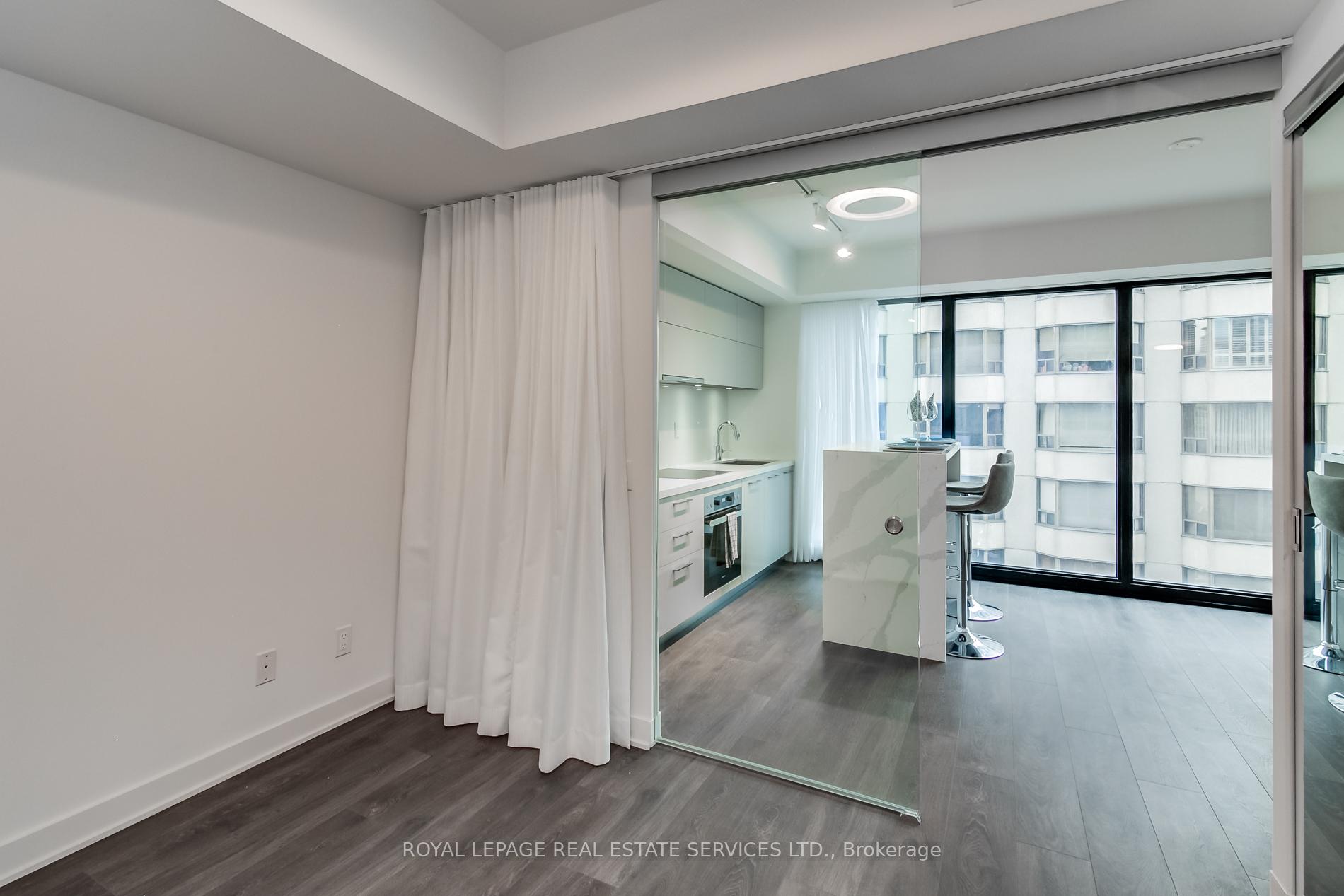 Photo 11 of Unit 1907, 188 Cumberland Street, Toronto, The Annex — HOMEH