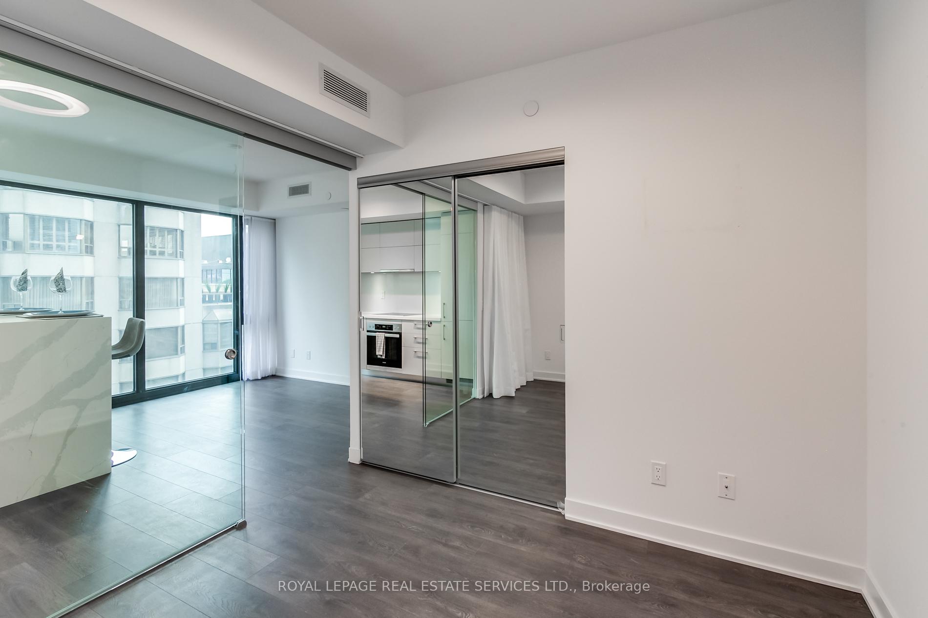 Photo 13 of Unit 1907, 188 Cumberland Street, Toronto, The Annex — HOMEH