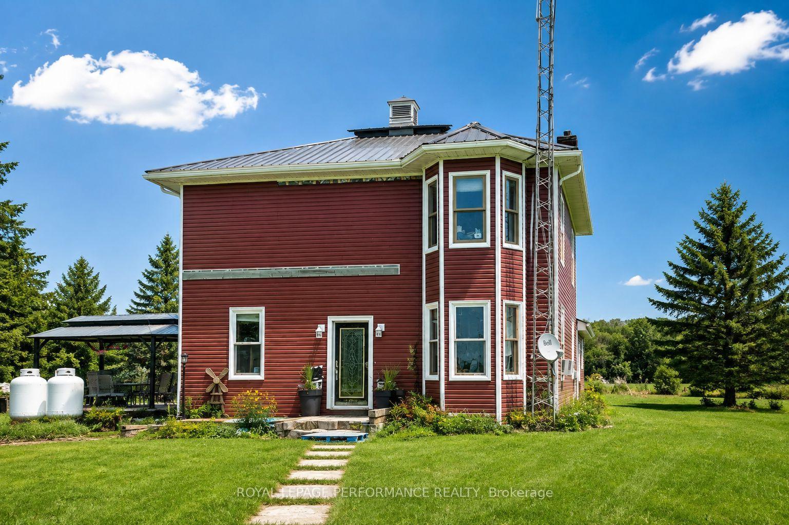 Photo 2 of 5019 County Road 34 N, South Glengarry, South Glengarry (Charlottenburgh) Twp — HOMEH