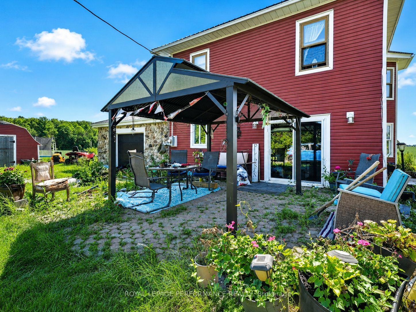Photo 3 of 5019 County Road 34 N, South Glengarry, South Glengarry (Charlottenburgh) Twp — HOMEH