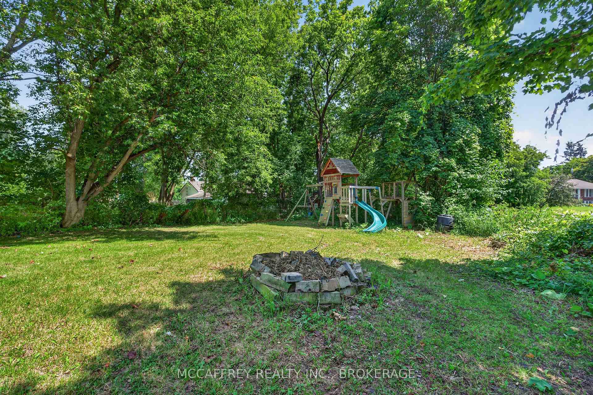 Photo 35 of 1692 Sharpe Road, Loyalist, Lennox and Addington - South — HOMEH