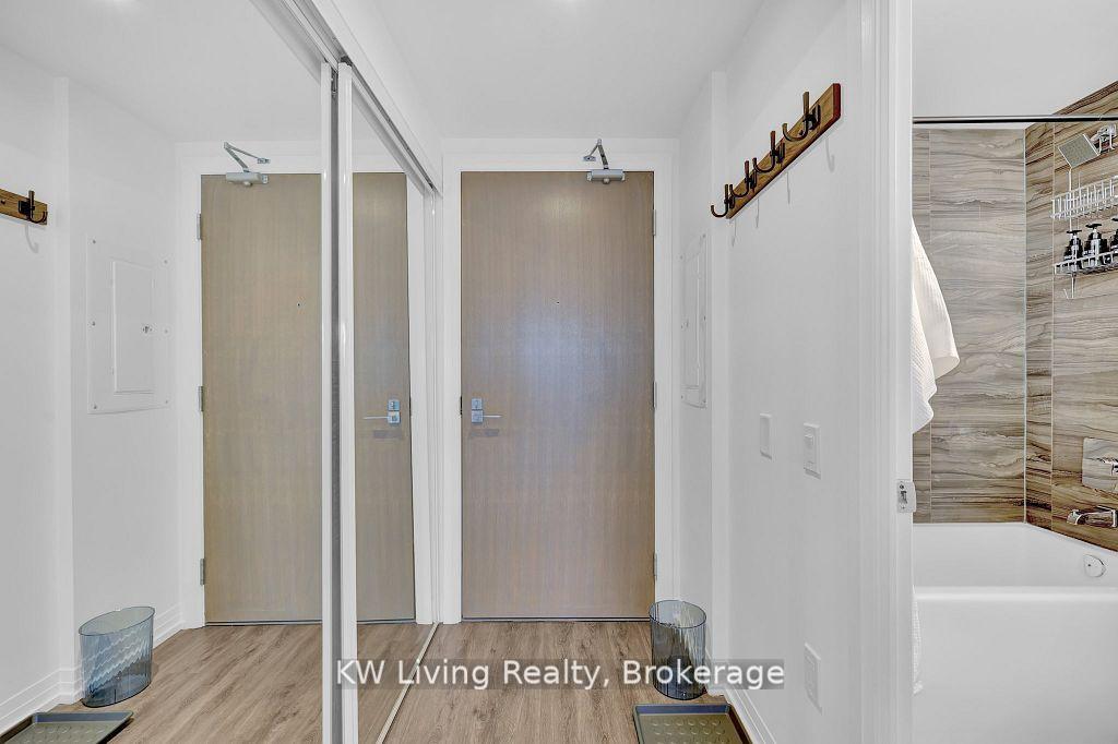 Photo 2 of Unit 2911, 251 Jarvis Street, Toronto, Church-Yonge Corridor — HOMEH