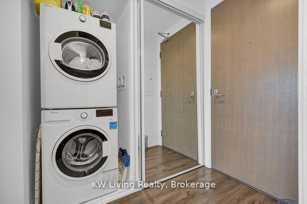 Photo 3 of Unit 2911, 251 Jarvis Street, Toronto, Church-Yonge Corridor — HOMEH