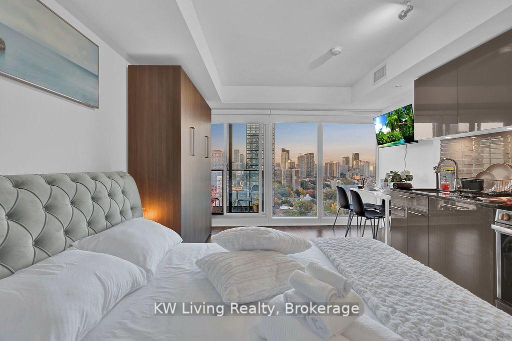 Photo 5 of Unit 2911, 251 Jarvis Street, Toronto, Church-Yonge Corridor — HOMEH