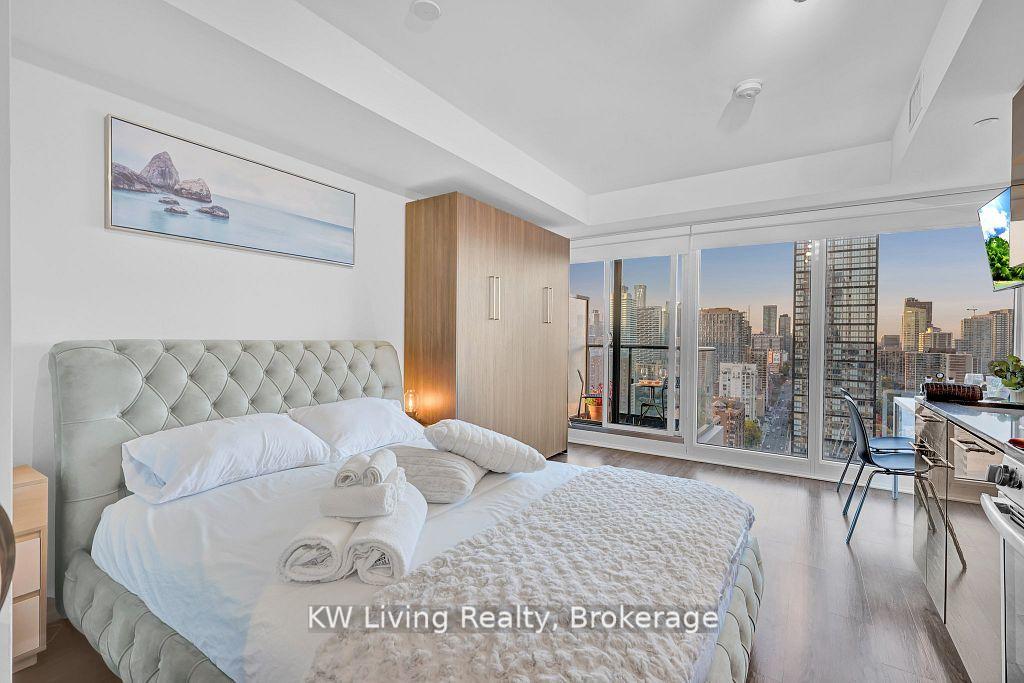 Photo 6 of Unit 2911, 251 Jarvis Street, Toronto, Church-Yonge Corridor — HOMEH