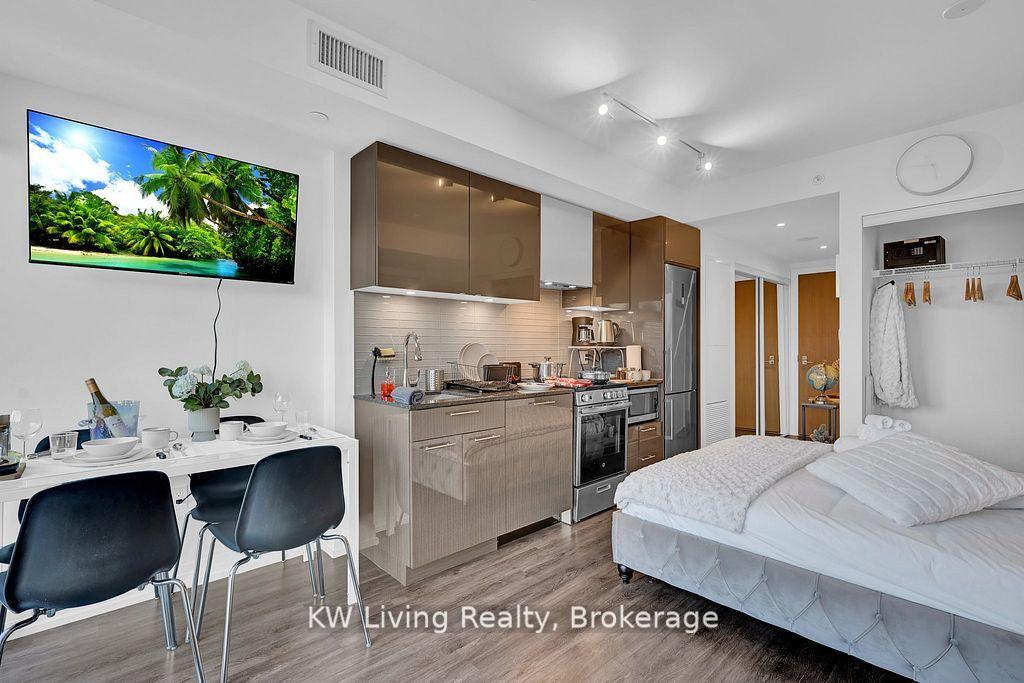 Photo 9 of Unit 2911, 251 Jarvis Street, Toronto, Church-Yonge Corridor — HOMEH