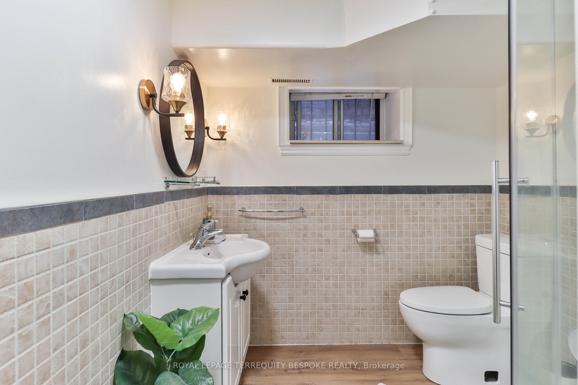 Photo 6 of Unit lower, 39 Lappin Avenue, Toronto, Dovercourt-Wallace Emerson-Junction — HOMEH